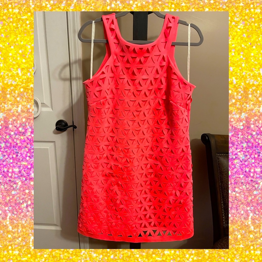 💓Lilly Pulitzer Laser Cut Scuba Ponte Shift Dress💓